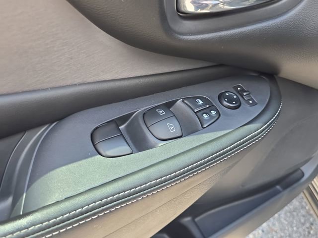 Certified 2024 Nissan Murano SV FWD image 19
