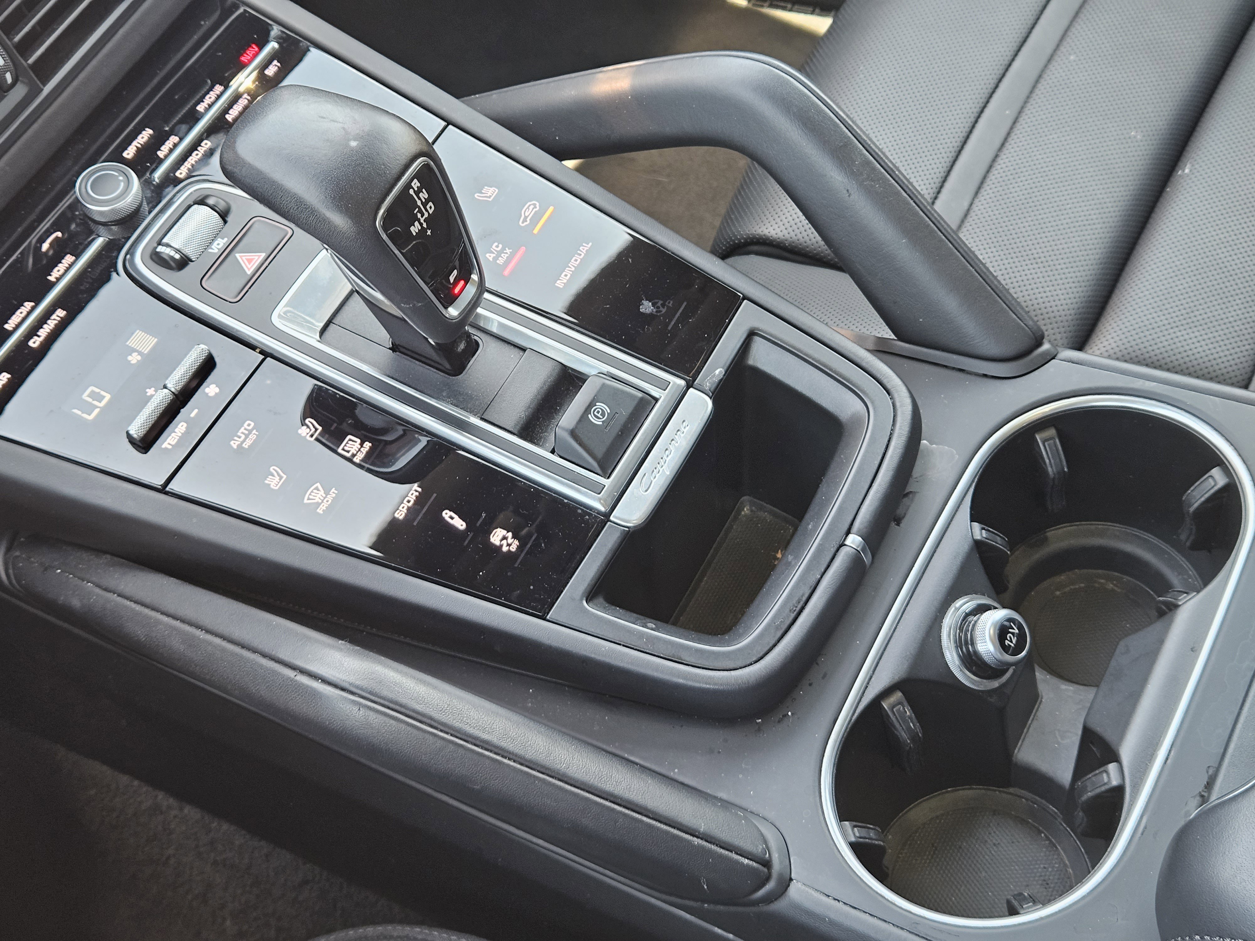 Certified 2021 Porsche Cayenne GTS AWD/4WD image 20
