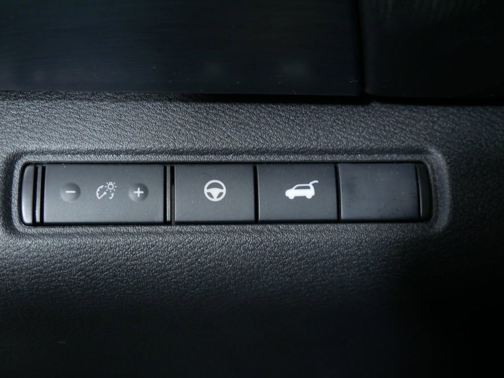 Used 2025 Nissan Pathfinder SL AWD/4WD image 24