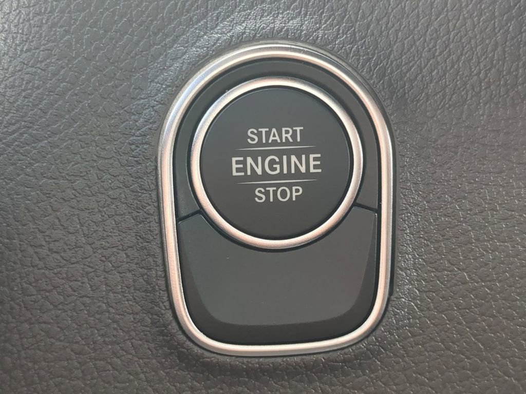 New 2025 Mercedes-Benz Sprinter 2500 image 15