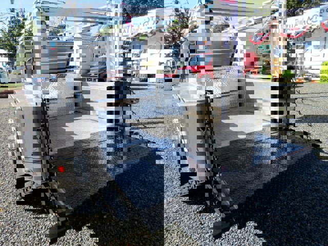 Used 2007 Dodge Ram 3500 Truck 4x4 Regular Cab DRW w/ Trailer Tow Prep Group image 8