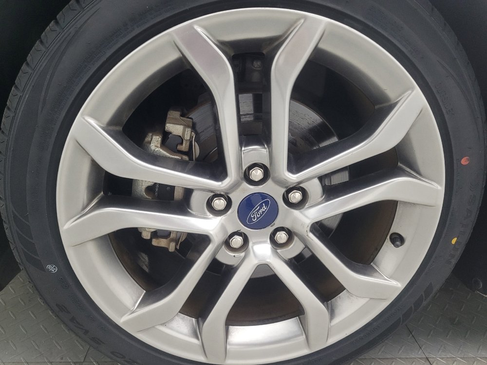 Used 2019 Ford Fusion SEL FWD image 31