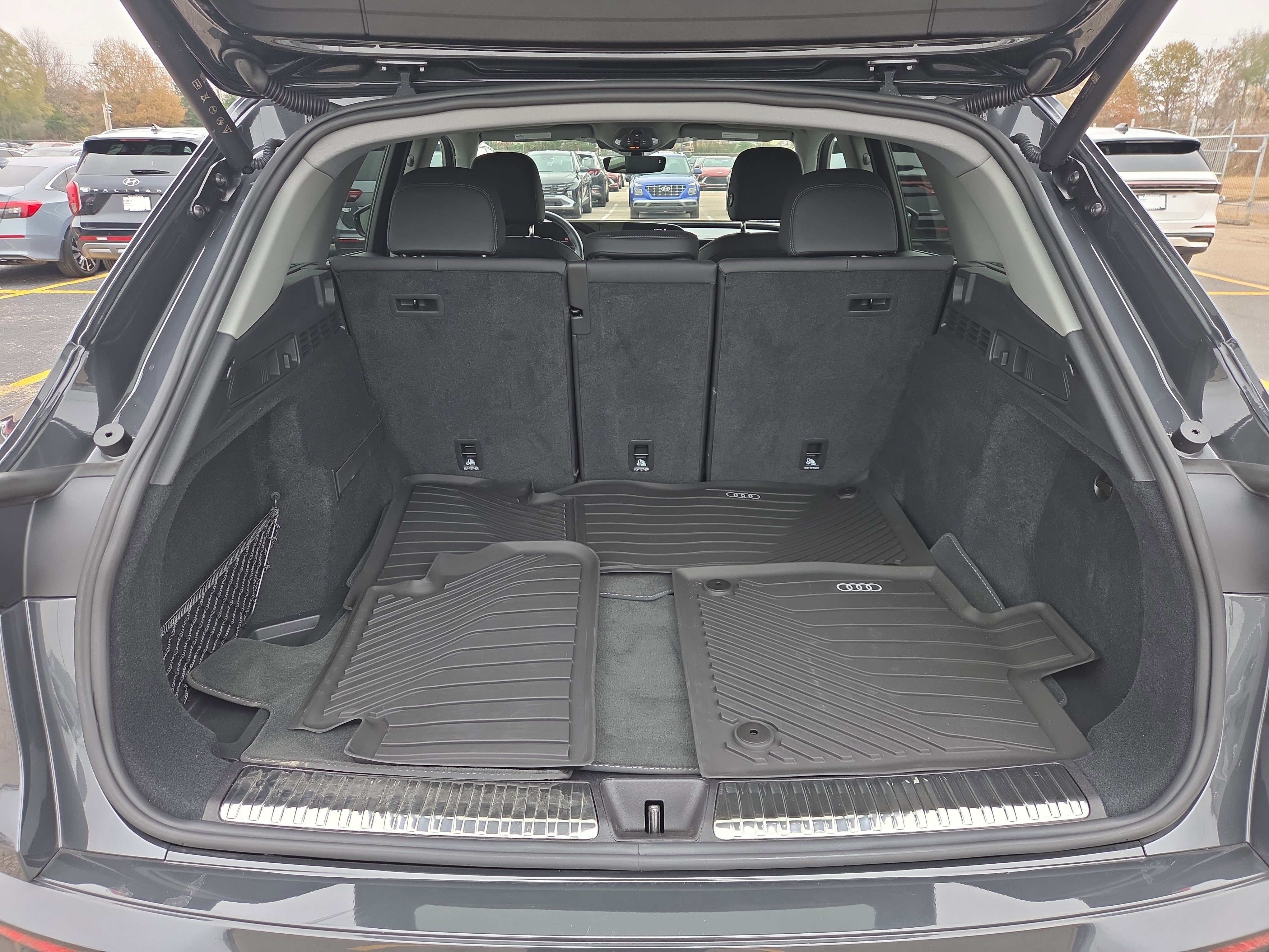 Certified 2025 Audi Q5 Premium Plus w/ Premium Plus image 9