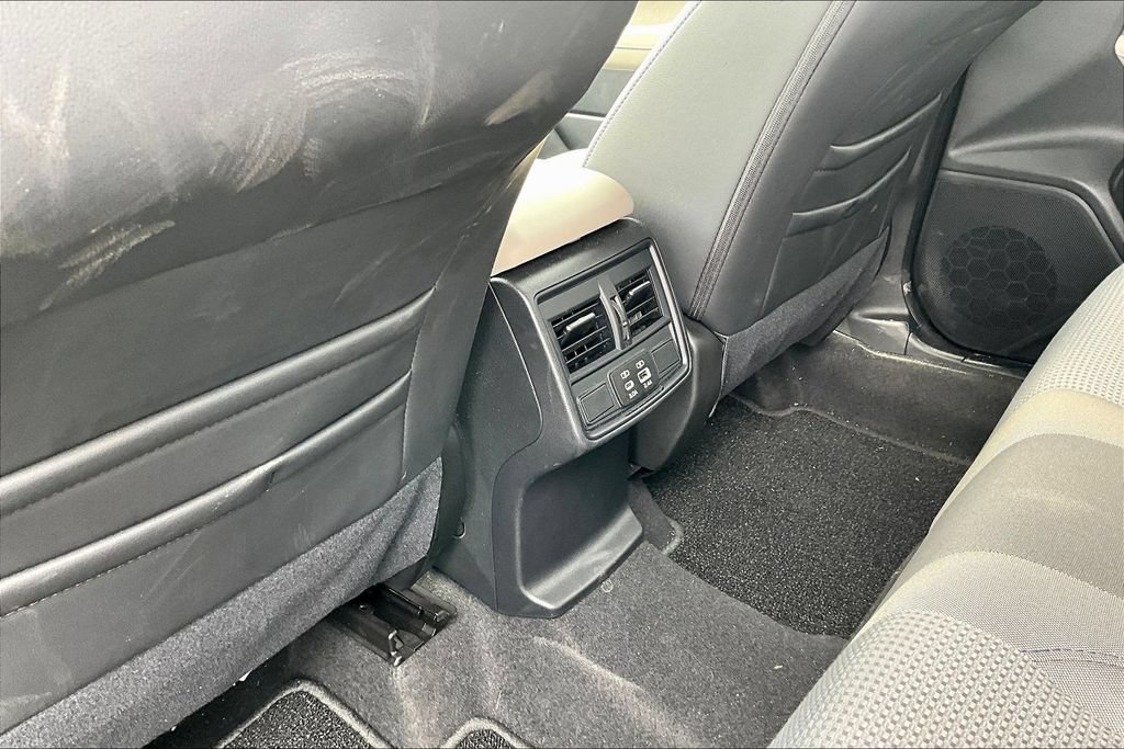 Used 2025 Subaru Forester Premium AWD/4WD image 10
