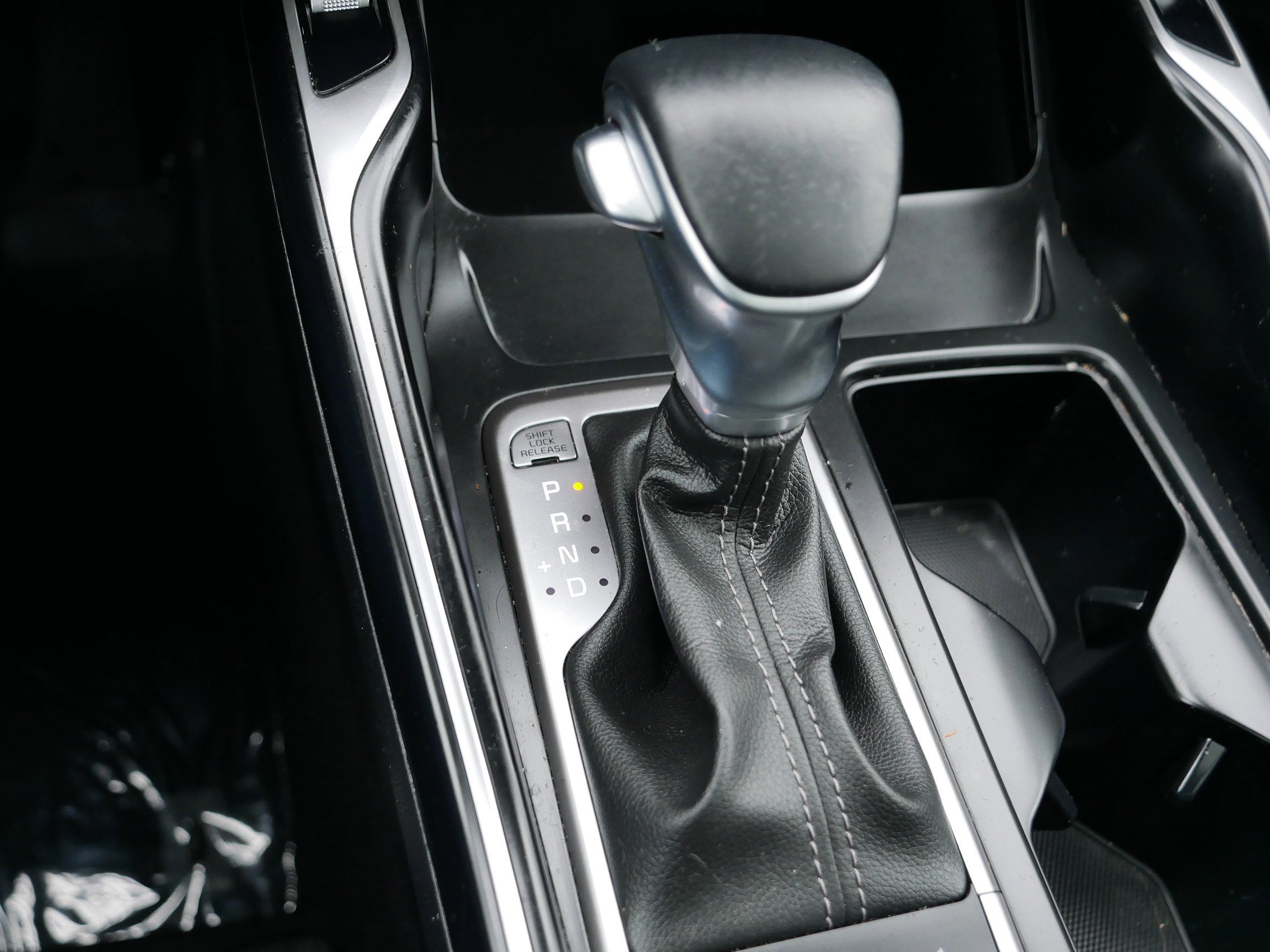 Certified 2023 Kia Sorento S w/ Panoramic Sunroof Package image 24