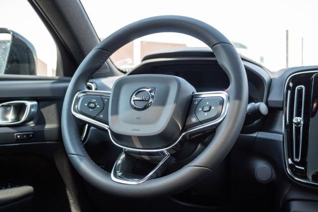 Used 2024 Volvo C40 P8 Recharge Plus w/ Climate Package image 15