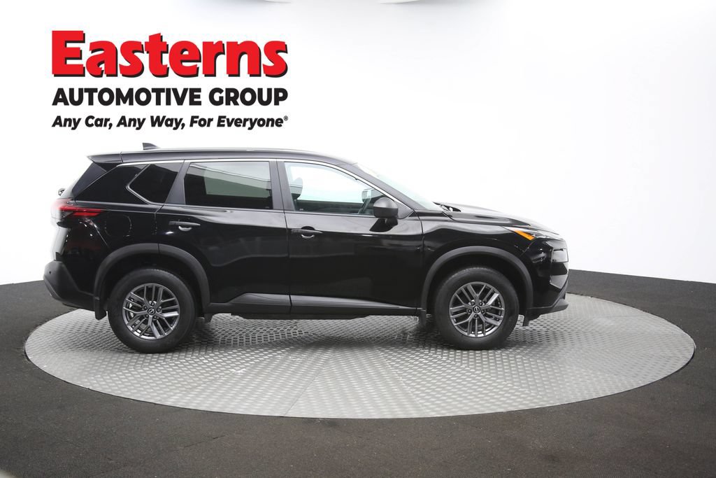 Used 2023 Nissan Rogue S AWD/4WD image 40