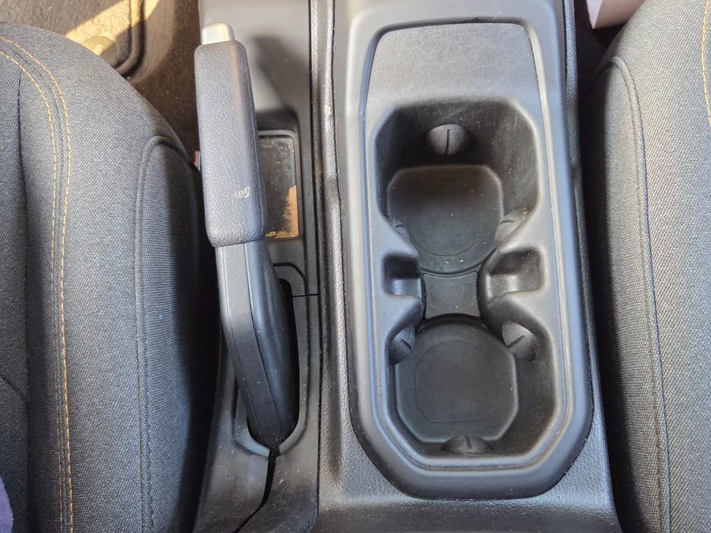 Used 2025 Jeep Wrangler Unlimited Sahara AWD/4WD image 18