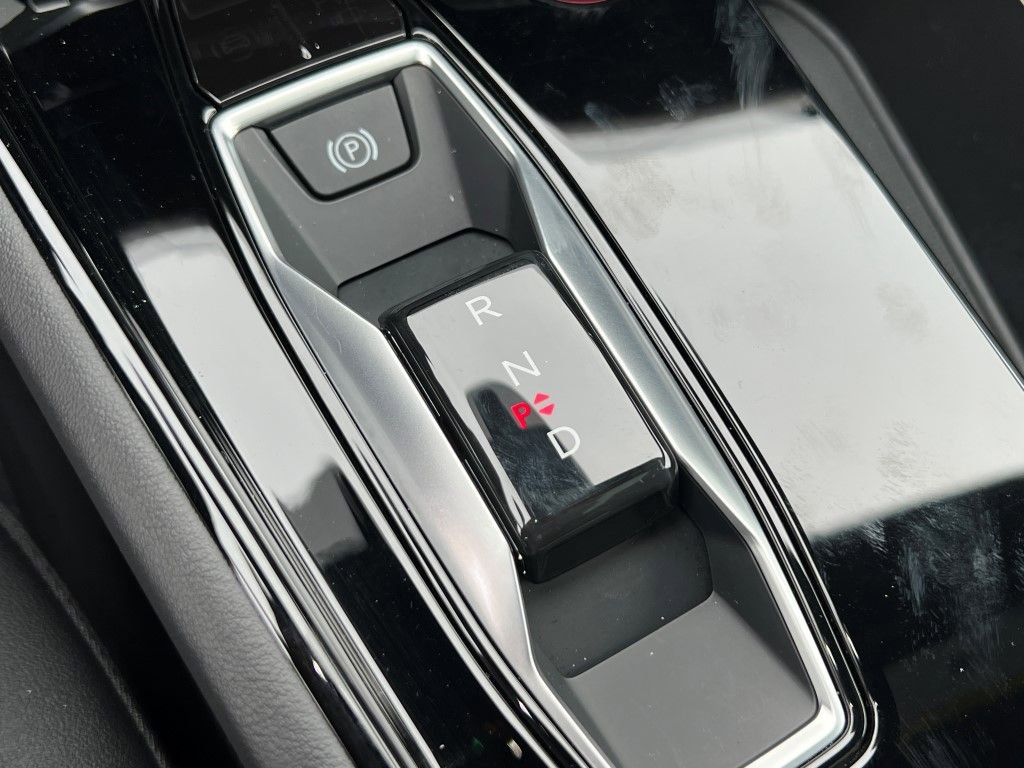 Certified 2023 Audi e-tron GT Premium Plus w/ Executive Package image 33