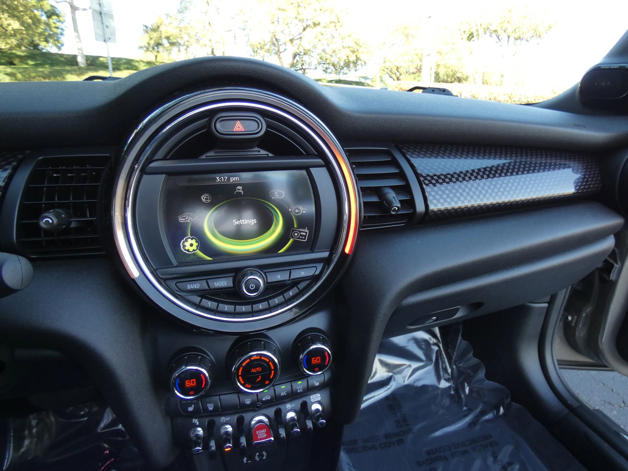 Used 2018 MINI Cooper S w/ Premium Package image 47