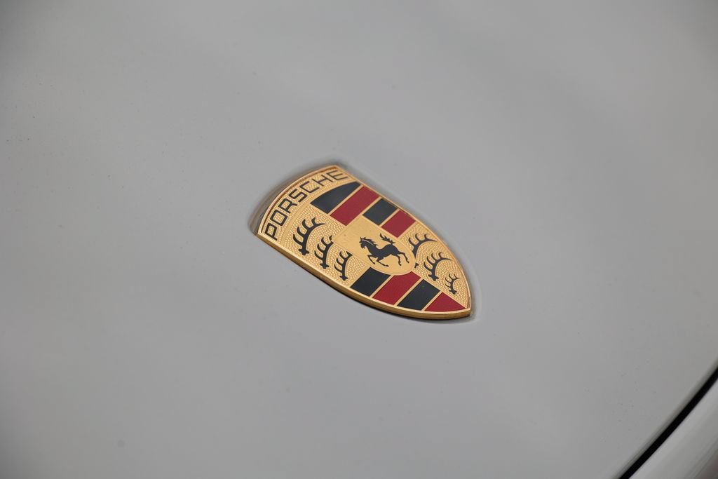 Certified 2018 Porsche 911 GT3 RWD image 48