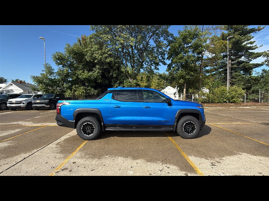 New 2026 Chevrolet Silverado EV Trail Boss image 6