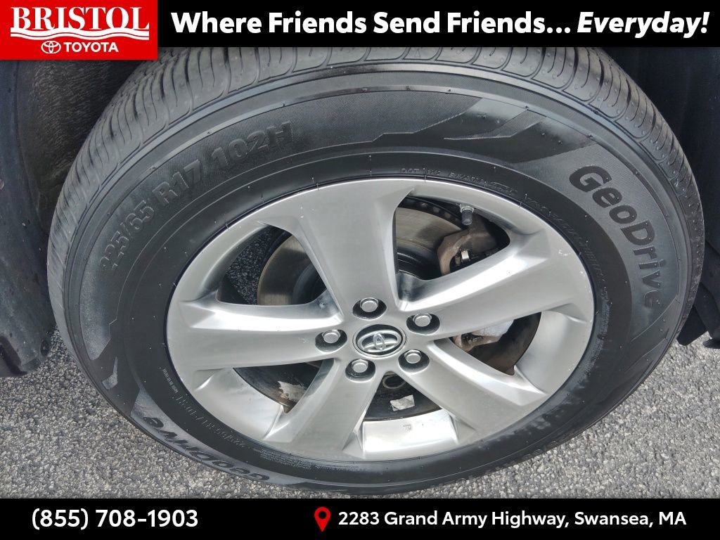 Used 2015 Toyota RAV4 XLE AWD/4WD image 10