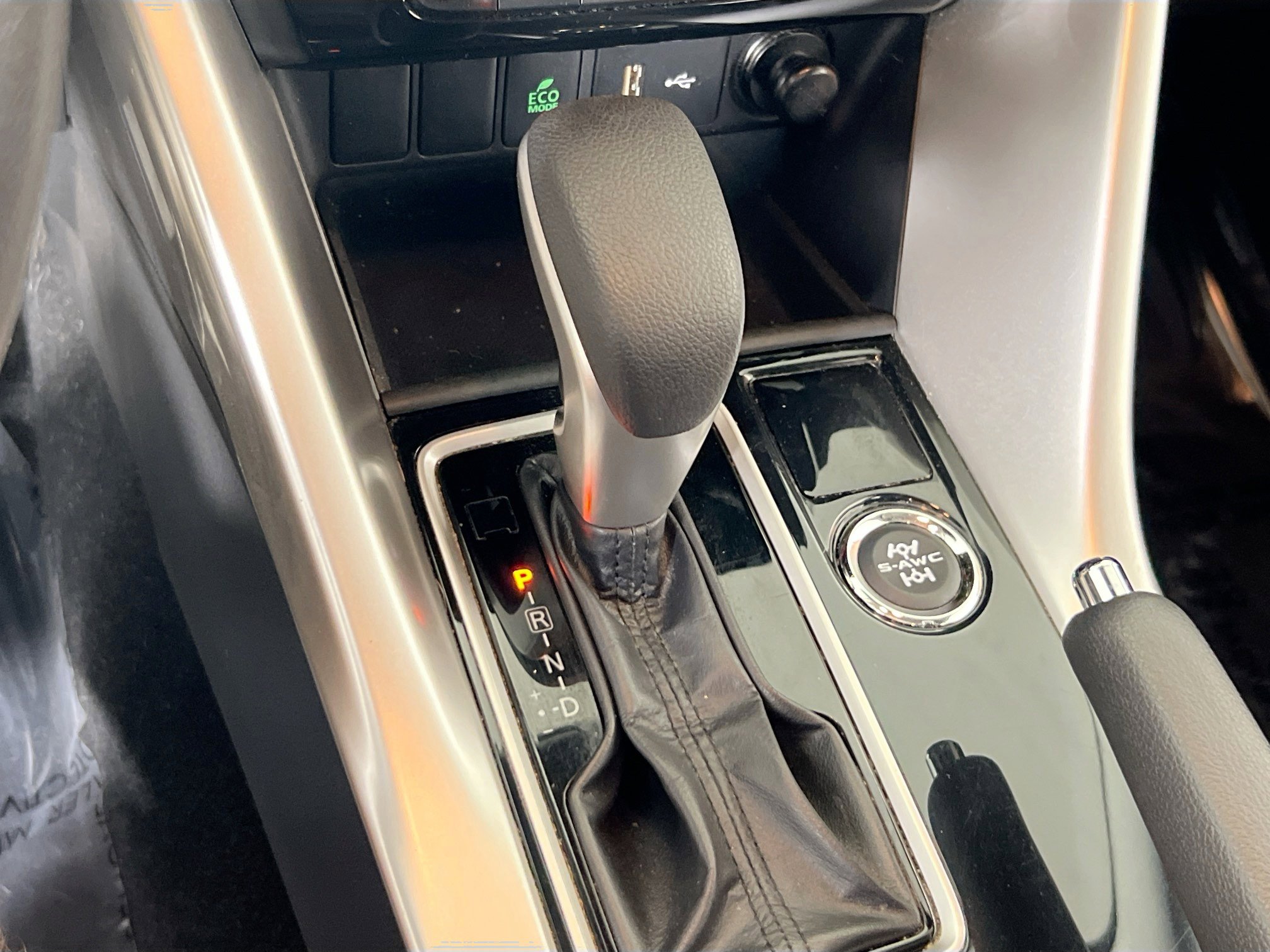 Used 2022 Mitsubishi Eclipse Cross ES image 16