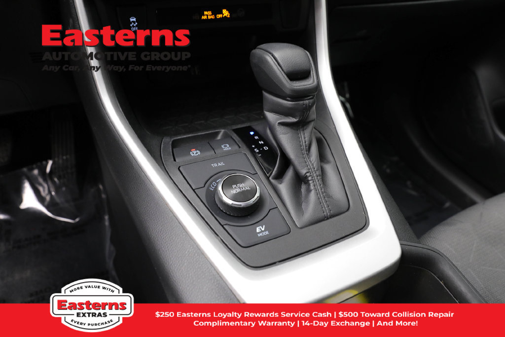 Used 2024 Toyota RAV4 XLE AWD/4WD image 13