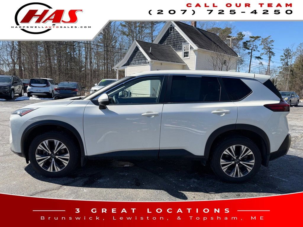Used 2023 Nissan Rogue SV image 3