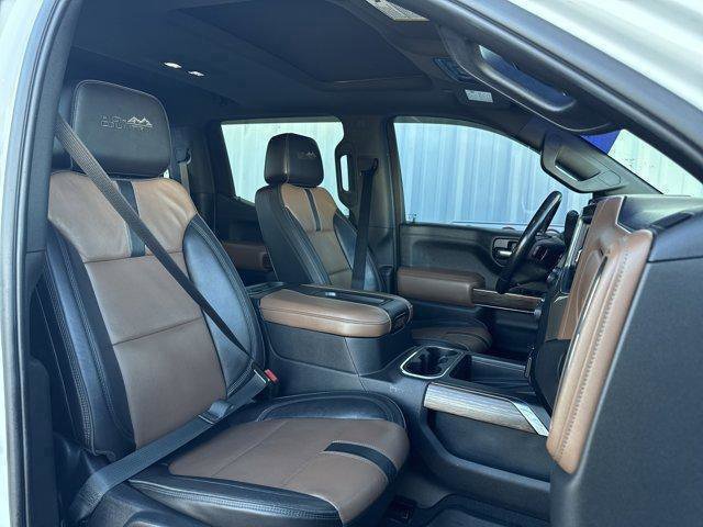 Used 2019 Chevrolet Silverado 1500 High Country w/ Technology Package image 59