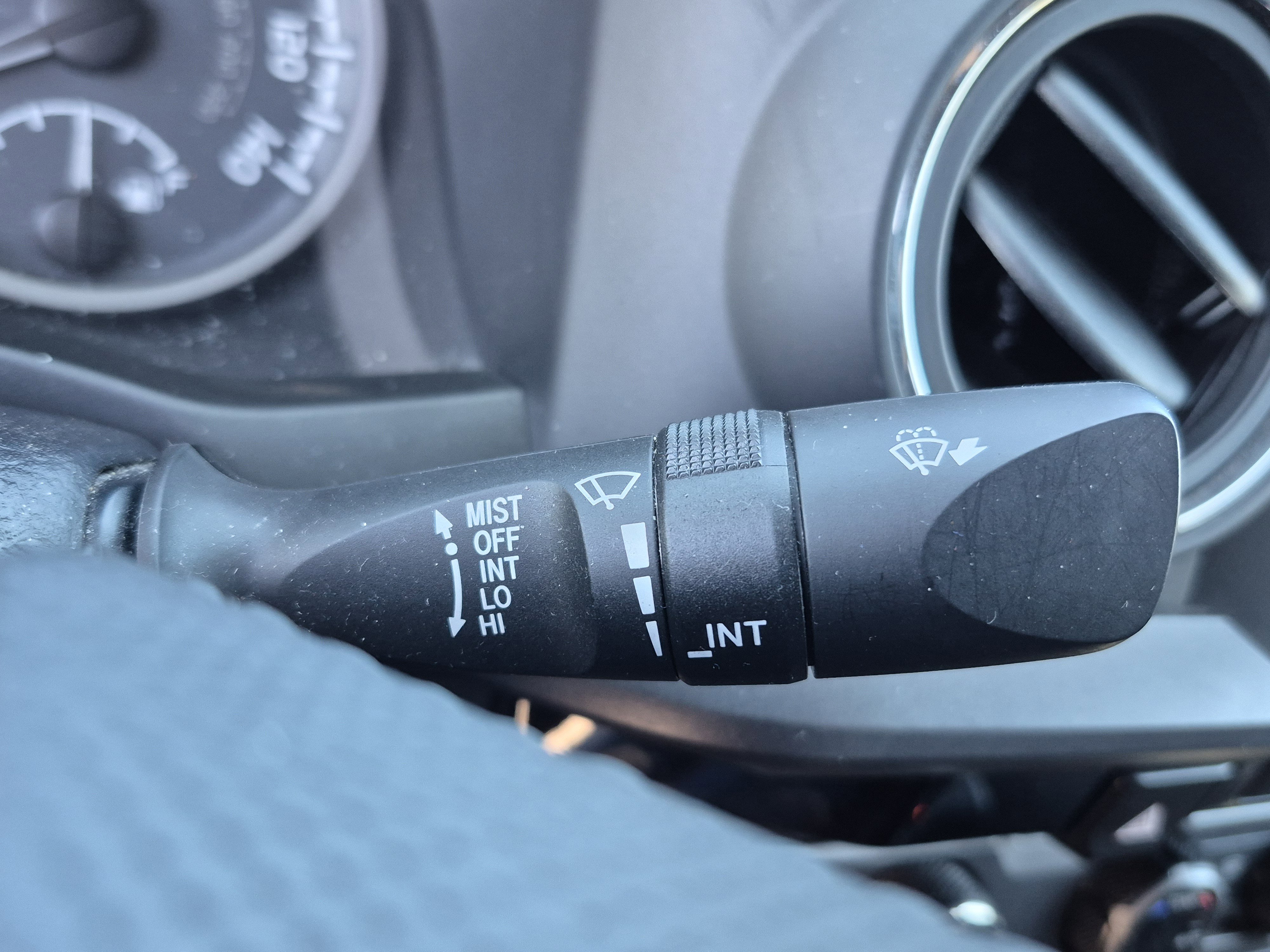 Used 2017 Toyota Tacoma TRD Sport w/ Premium & Technology Package AWD/4WD image 33