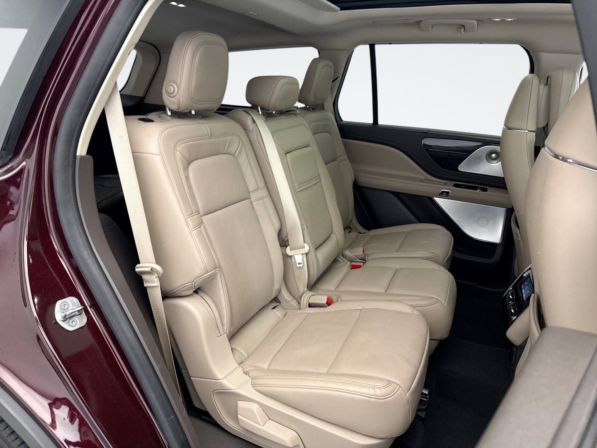 Used 2020 Lincoln Aviator Reserve w/ Equipment Group 202A image 19