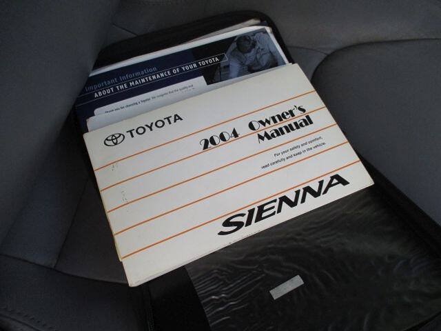 Used 2004 Toyota Sienna XLE AWD/4WD image 24