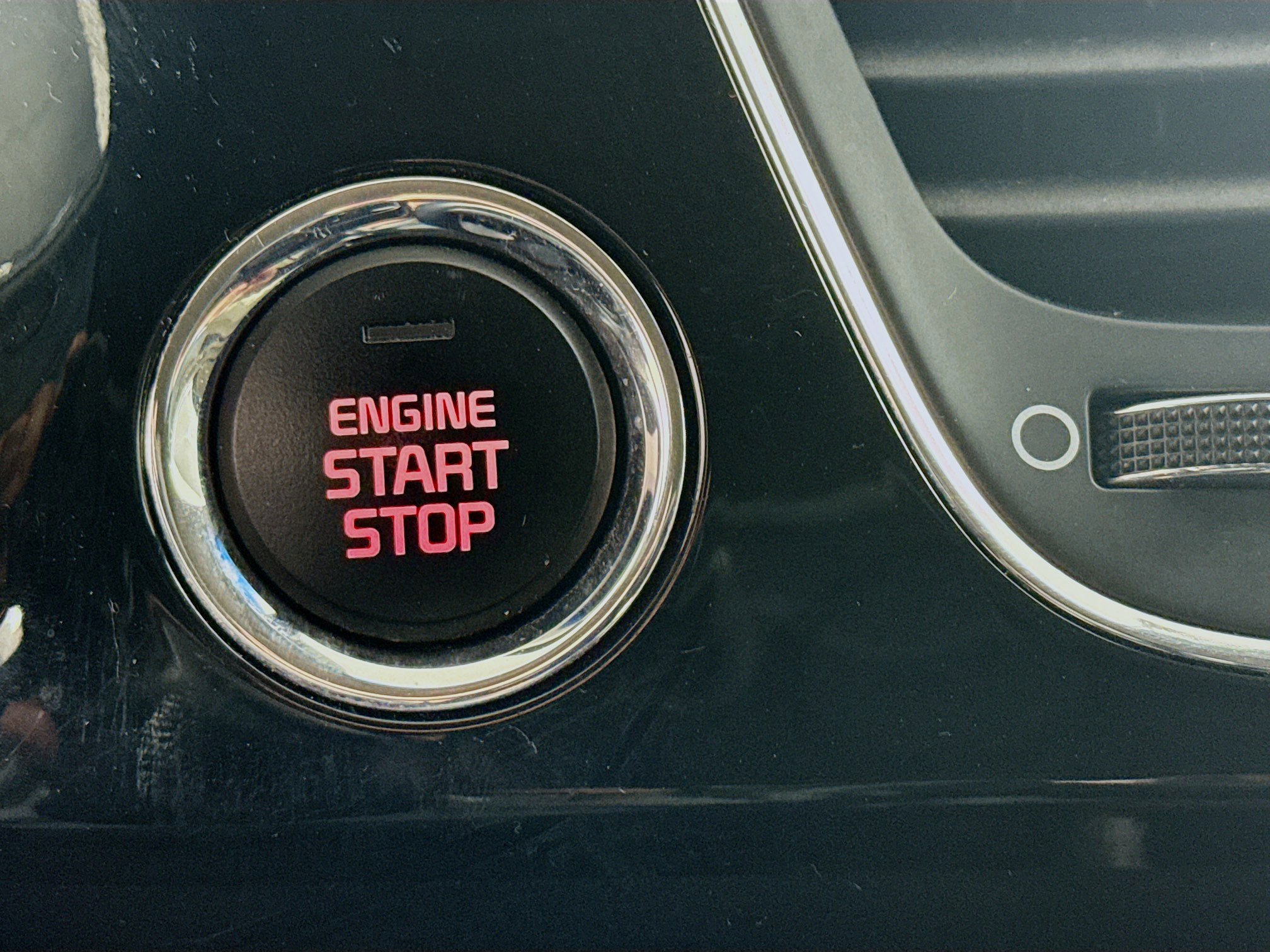 Used 2018 Kia Sedona SX image 21