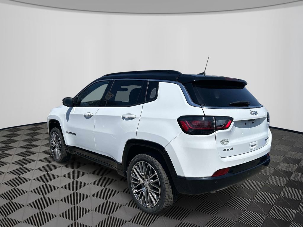 Used 2023 Jeep Compass Limited w/ Elite Group image 7