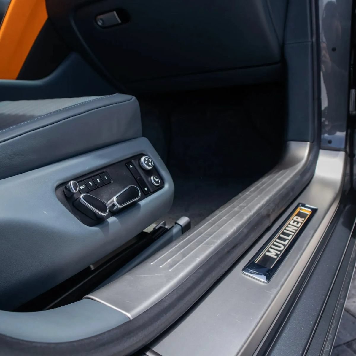 Used 2018 Bentley Flying Spur S V8 AWD/4WD image 30