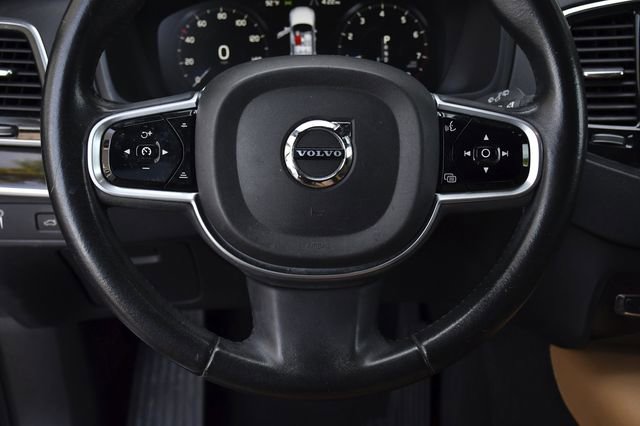 Used 2018 Volvo XC90 T5 Momentum w/ Convenience Package FWD image 7