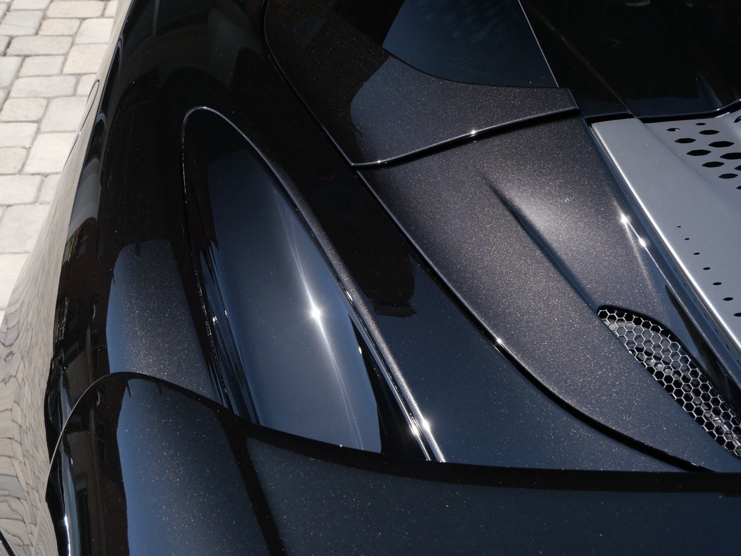 Used 2024 McLaren 750S Spider image 23