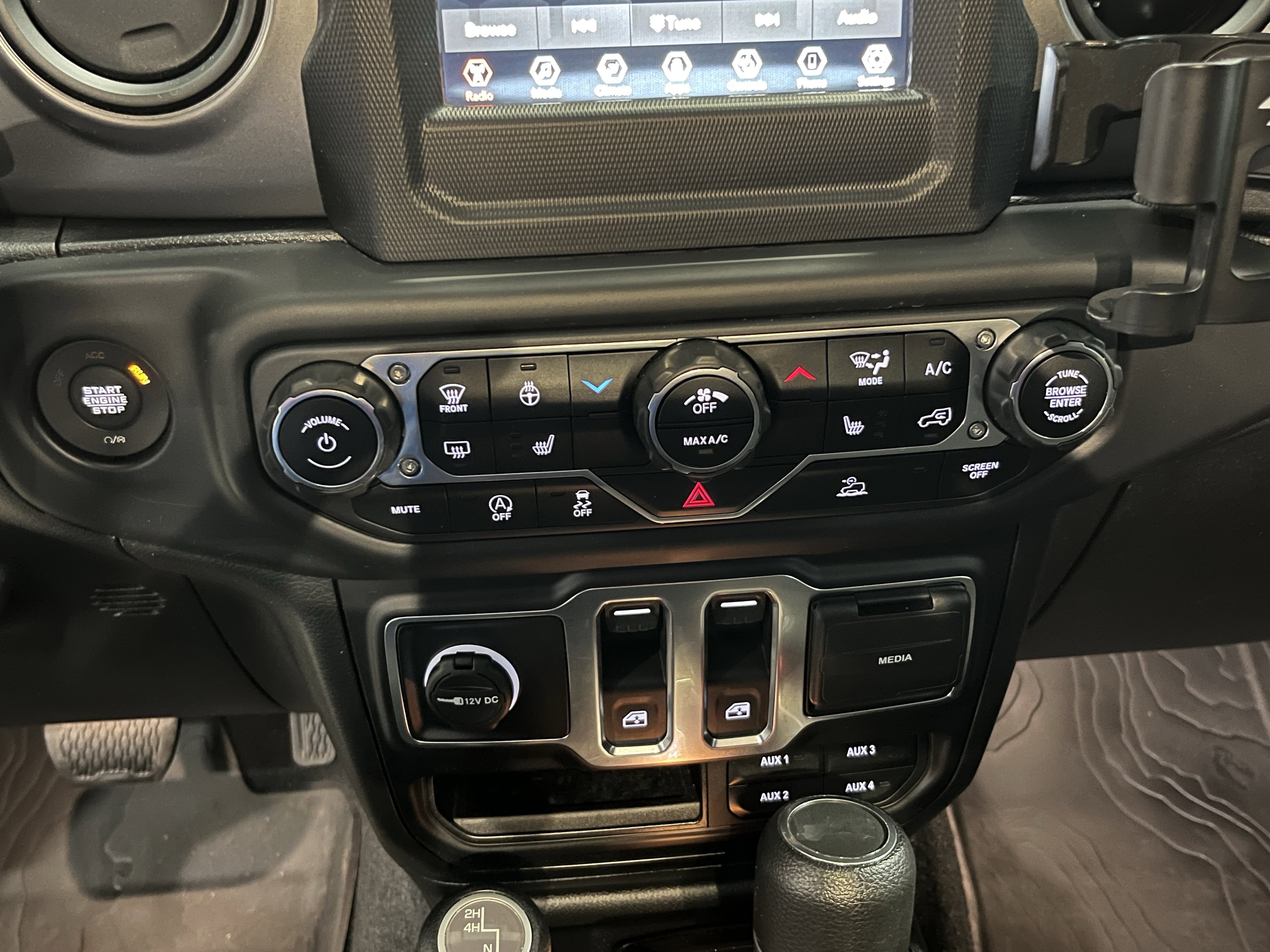 Certified 2022 Jeep Wrangler Willys image 19