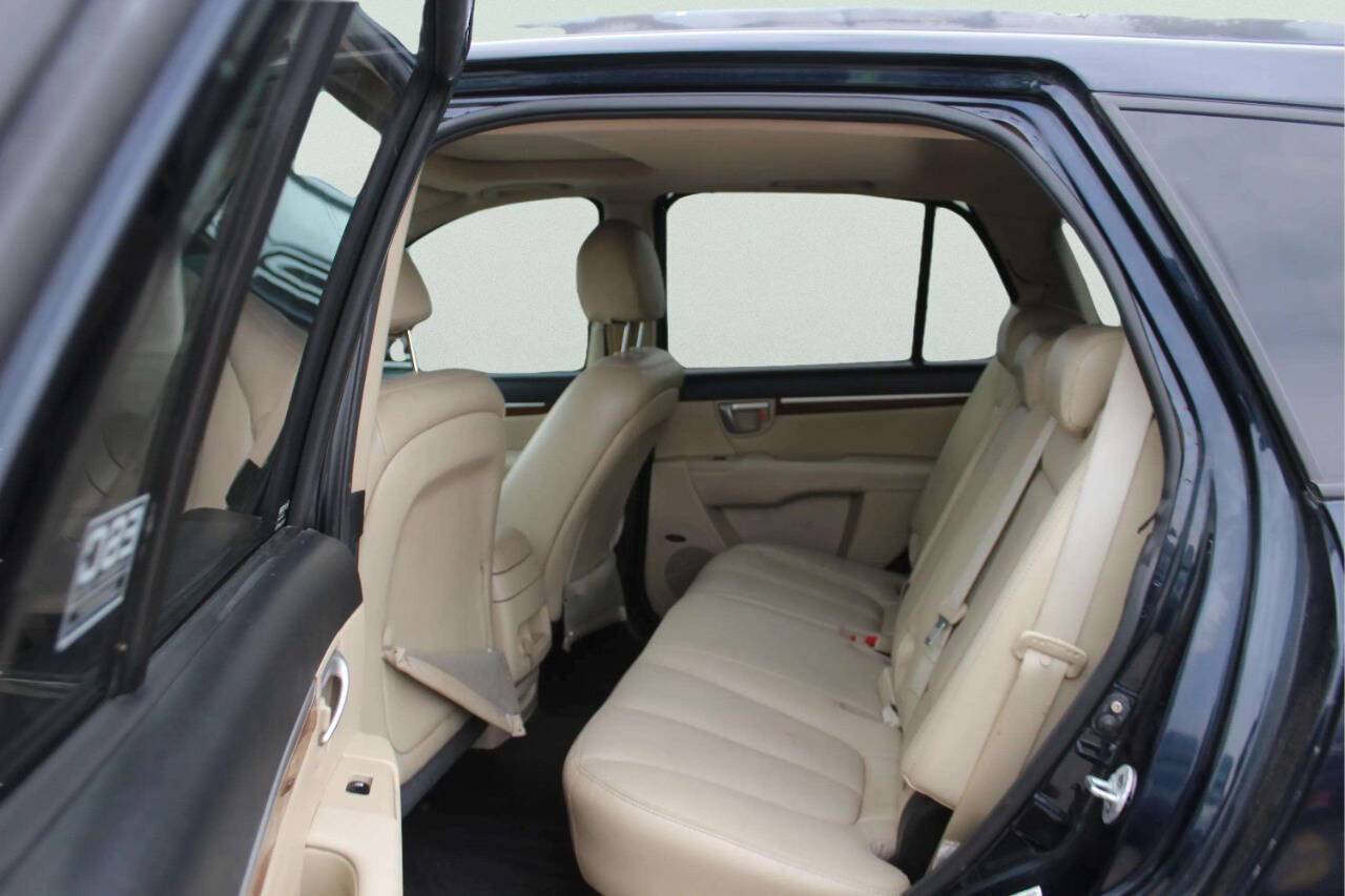 Used 2009 Hyundai Santa Fe Limited FWD image 7