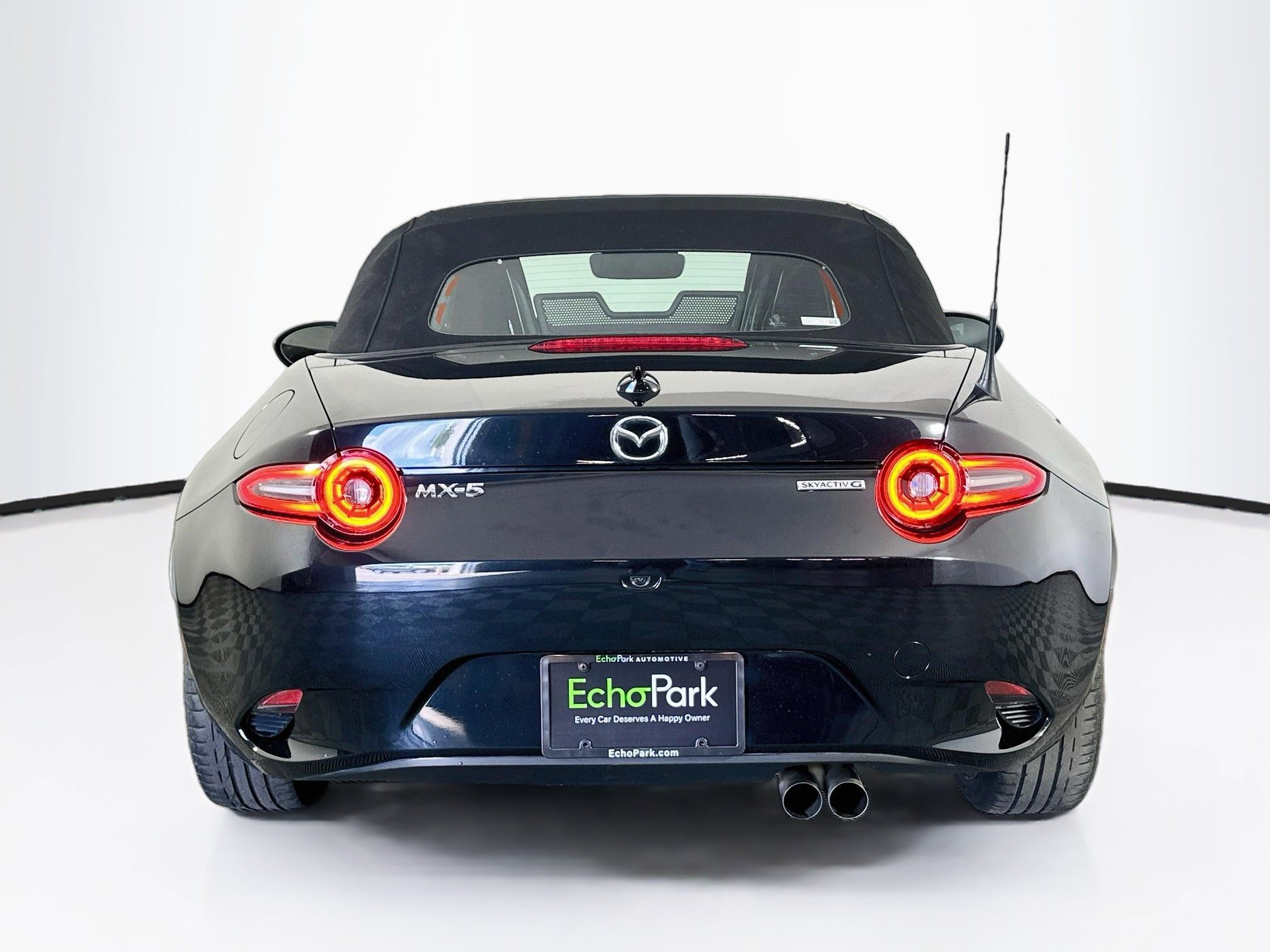 Used 2024 MAZDA MX-5 Miata Grand Touring RWD image 7