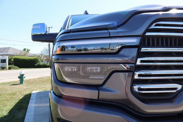 Used 2025 RAM 2500 Laramie w/ Sport Appearance Package image 5