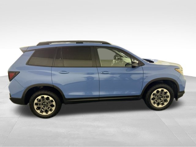 Used 2025 Honda Passport TrailSport image 9