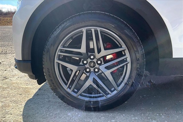 Used 2025 Ford Explorer ST-Line w/ ST-Line Street Pack image 8