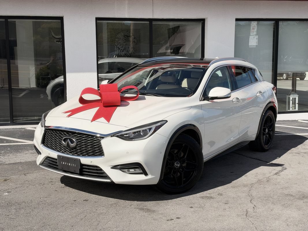Used 2017 INFINITI QX30 Premium w/ Navigation Package