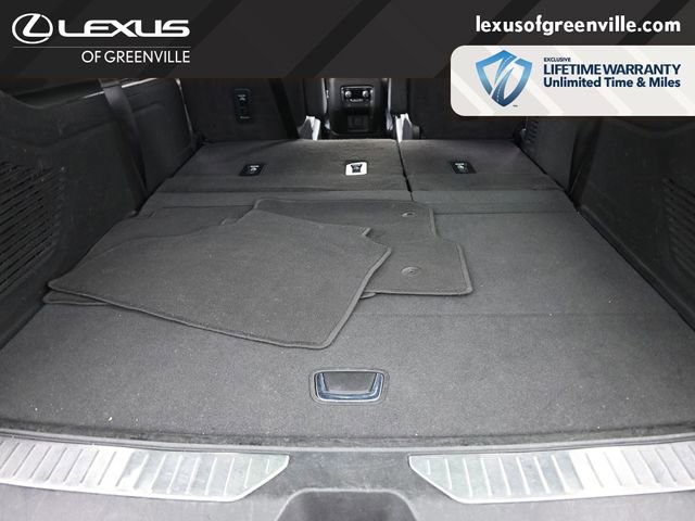 Used 2023 Chevrolet Suburban Premier AWD/4WD image 23