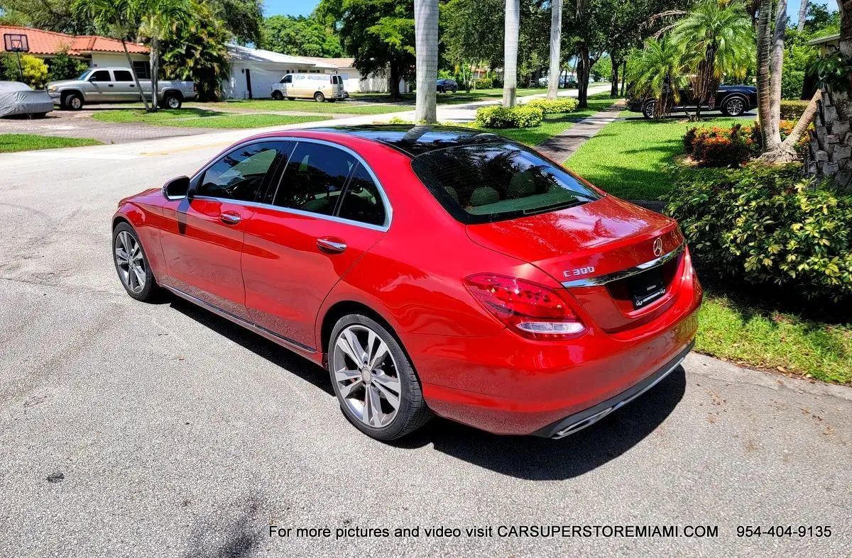 Used 2018 Mercedes-Benz C 300 Sedan image 4