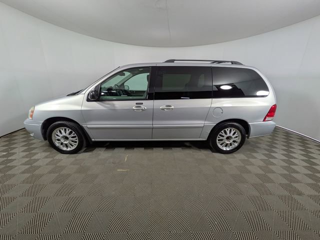 Used 2007 Ford Freestar SEL image 23