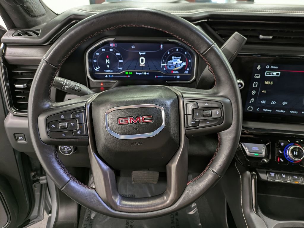 Used 2025 GMC Sierra 2500 AT4X image 20