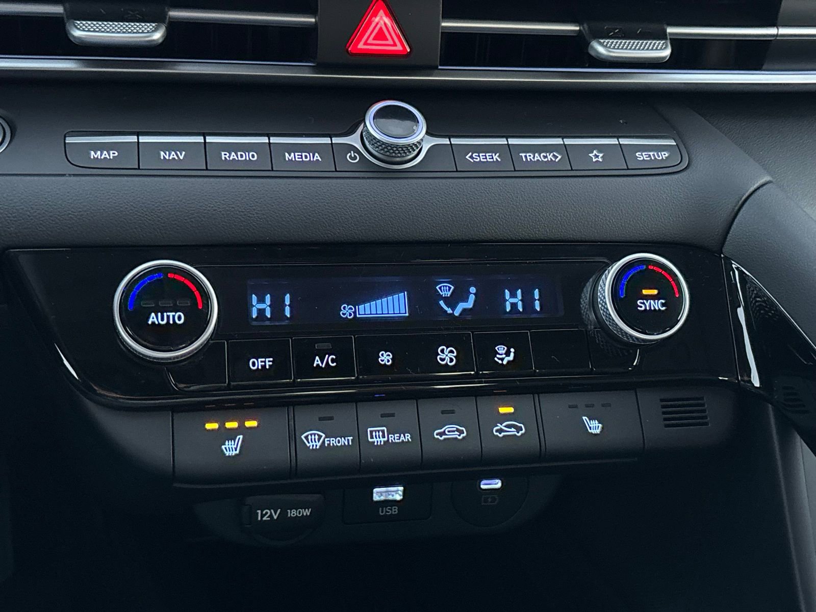 New 2026 Hyundai Elantra Limited image 21