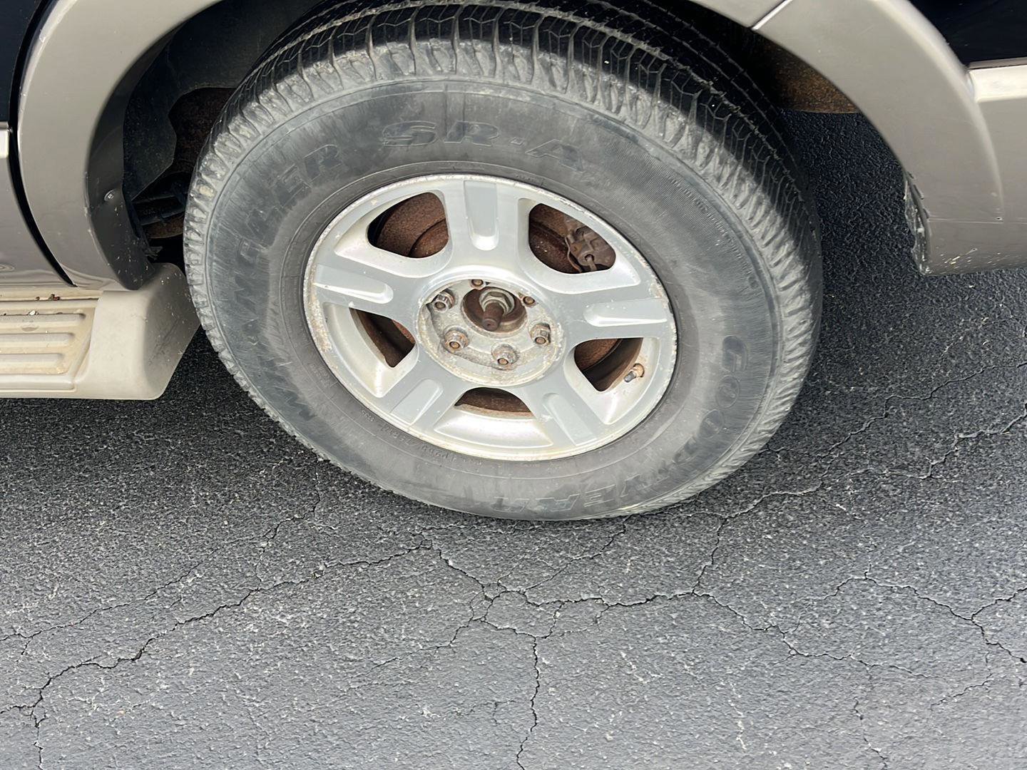 Used 2003 Ford Expedition Eddie Bauer image 34