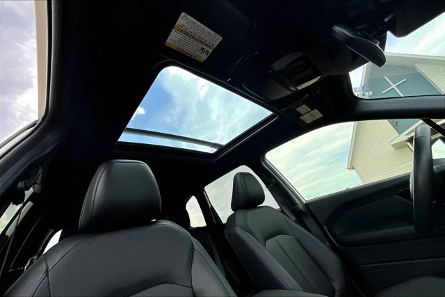 Used 2025 Subaru Forester Limited image 27