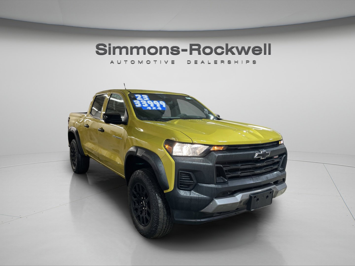 Used 2023 Chevrolet Colorado Trail Boss w/ Advanced Trailering Package AWD/4WD image 3