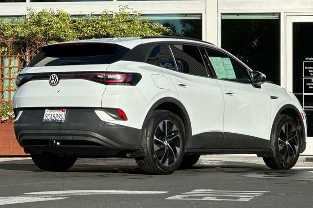 Used 2022 Volkswagen ID.4 Pro image 4