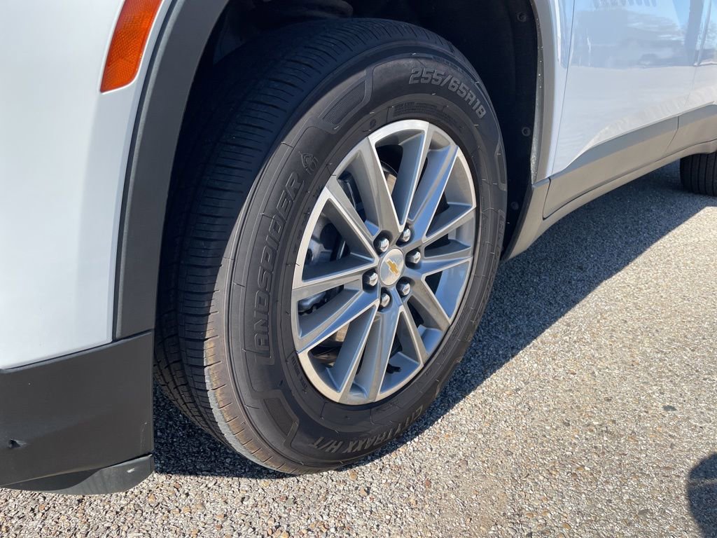 Used 2023 Chevrolet Traverse LT image 10