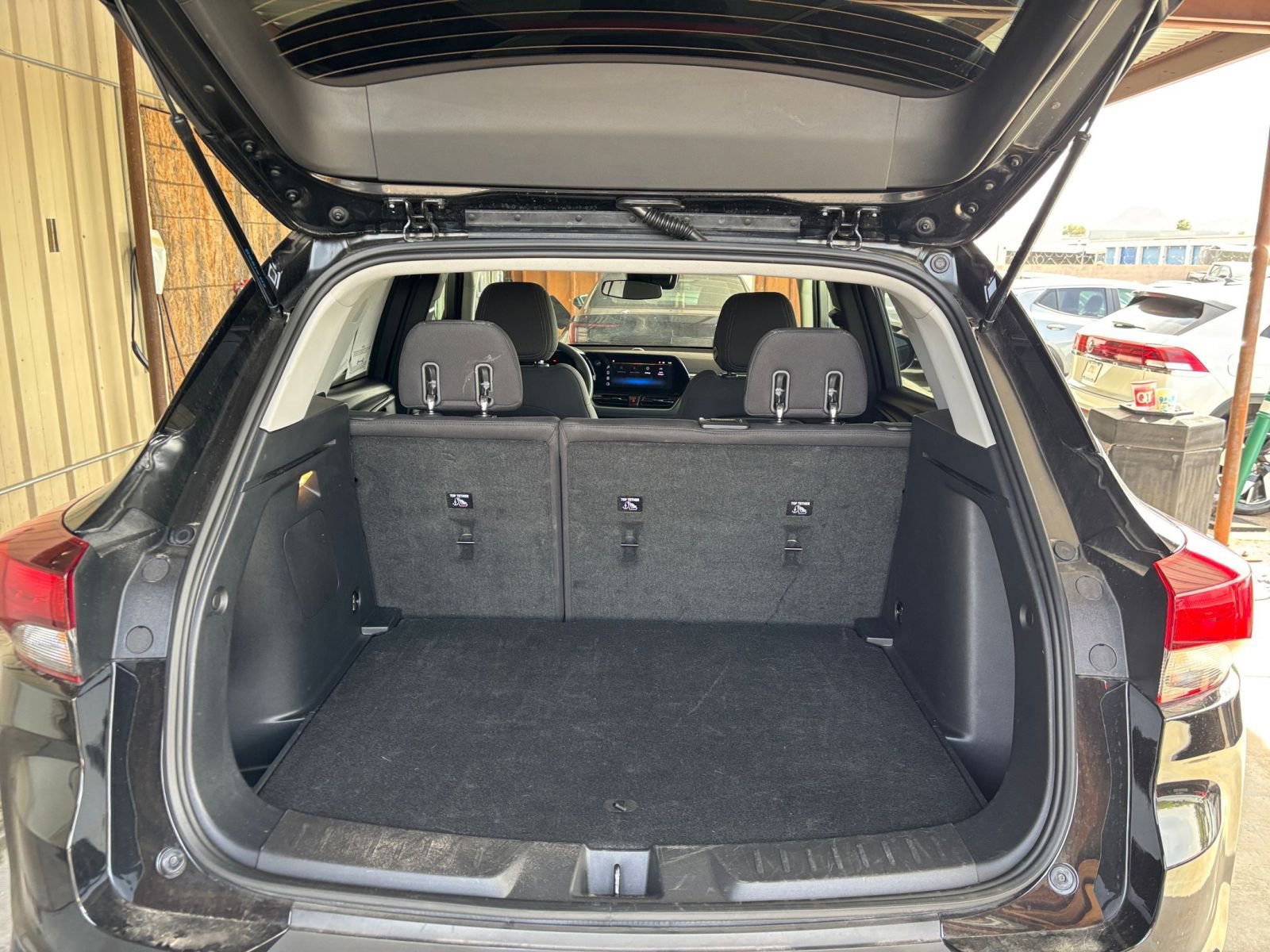 Used 2025 Chevrolet TrailBlazer LT FWD image 30