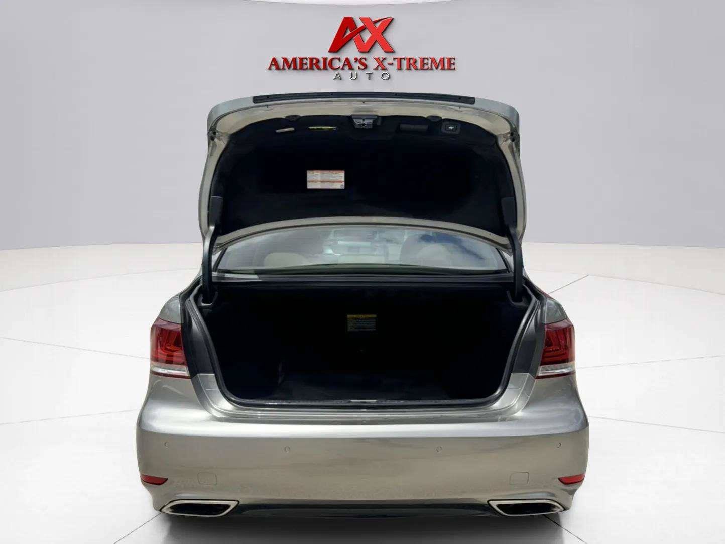 Used 2016 Lexus LS 460 w/ Comfort Package RWD image 60