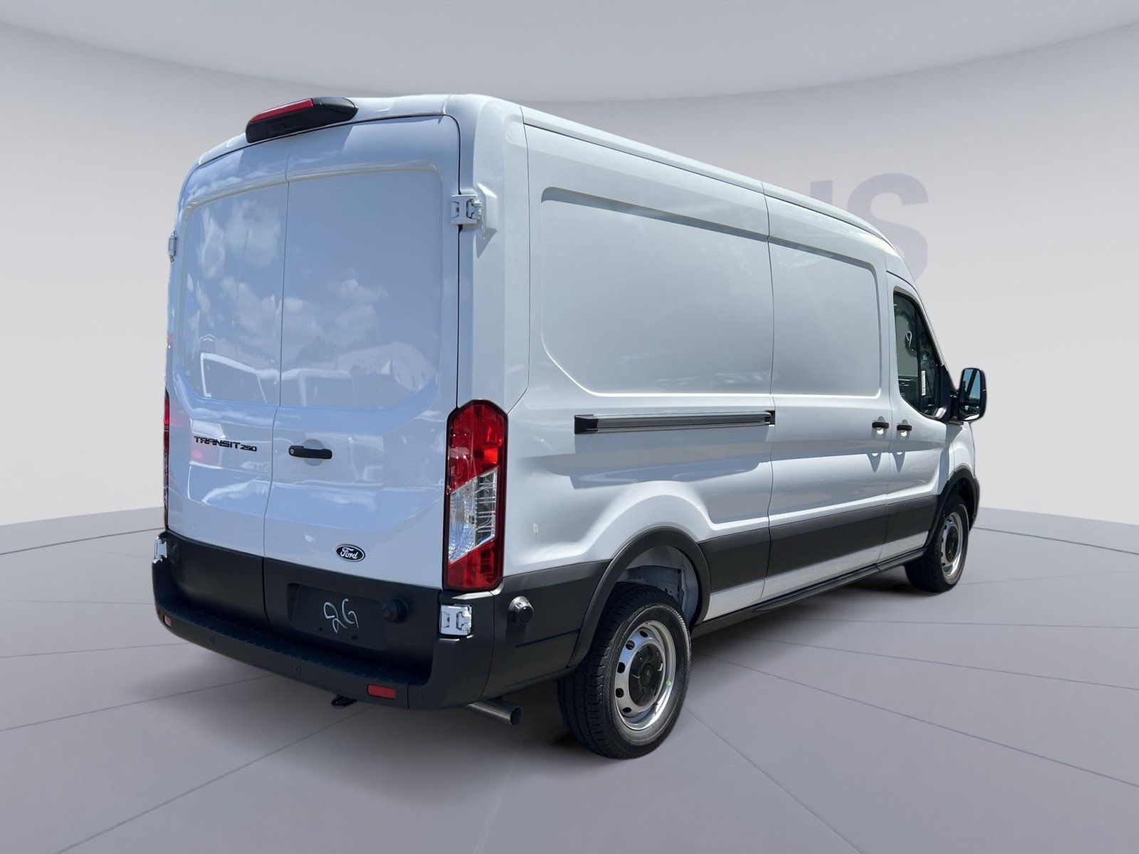 New 2026 Ford Transit 250 148 Medium Roof w/ Load Area Protection Package RWD image 16