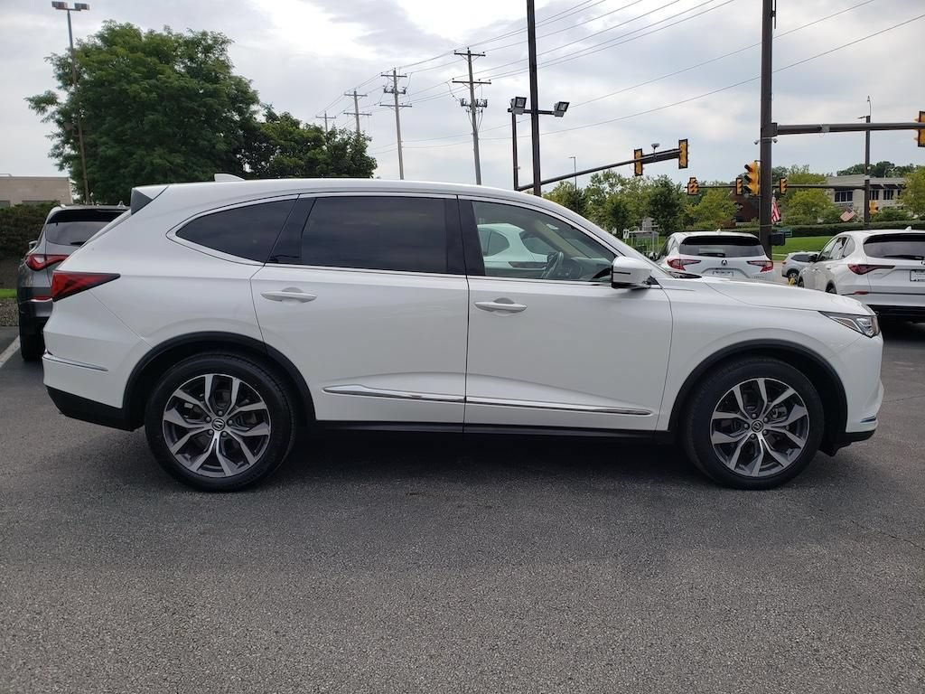 Used 2023 Acura MDX SH-AWD w/ Technology Package image 11